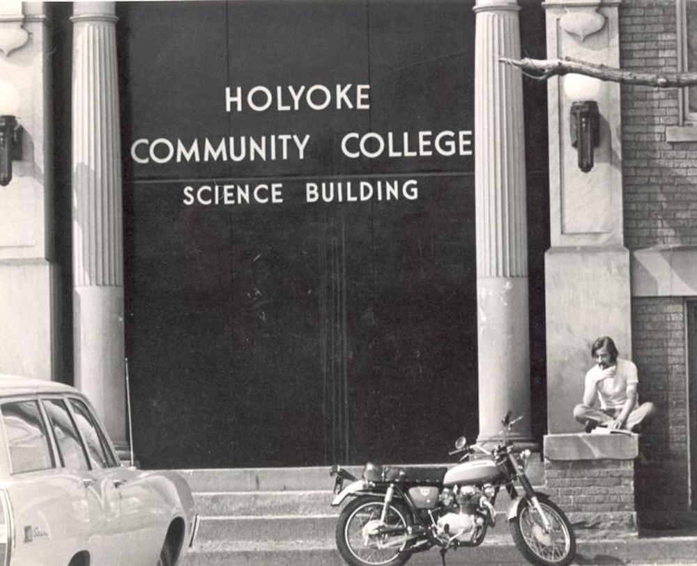 1960's photograph of the 첥 science building